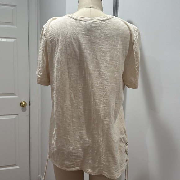 CUT OUT TEE - Picture 4 of 4